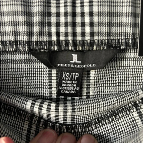 Jules and Leopold | pull on | plaid | black & white | skirt | small - Picture 6 of 8